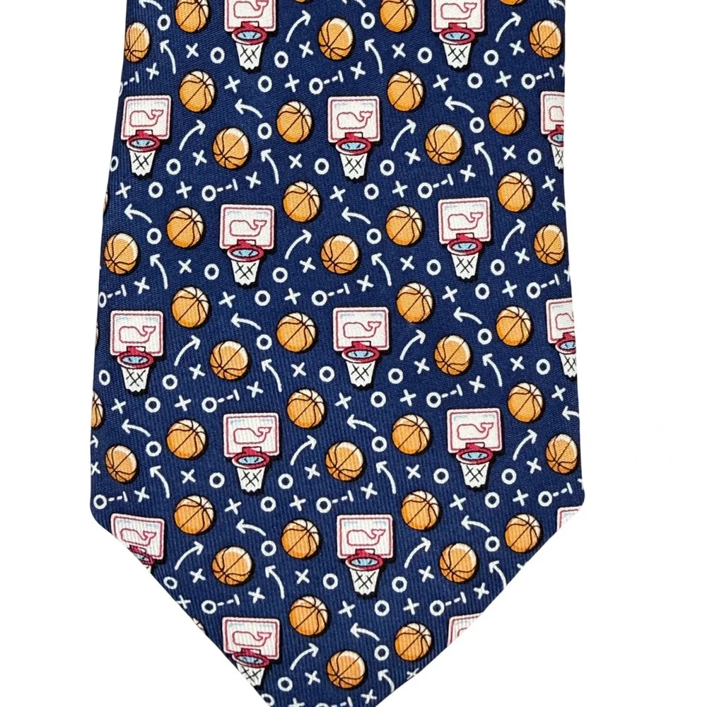 Vineyard Vines Mens Navy Blue Basketball Silk Tie Hoop Game Strategy USA Made